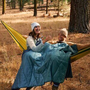 Nomadix Puffer Blanket - Perfect Camping Blanket Arctic Glow 74x55 inches